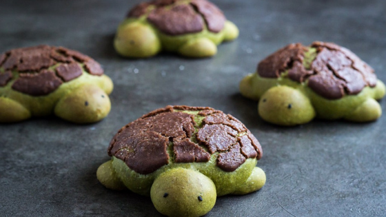 Tortugas de pan de leche con matcha, ¡una monada!